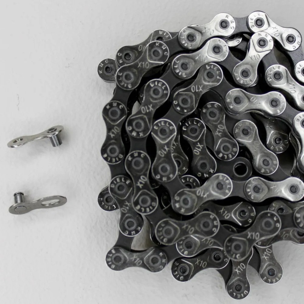 Ланцюг велосипедний KMC Х10 1/2"х11/128" Silver/Black