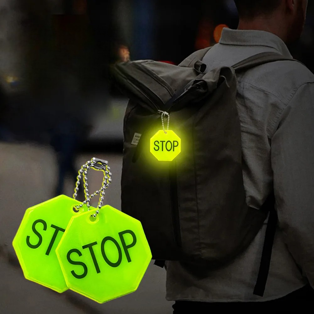 Брелок светоотражающий STOP Flickers / фликер Салатовый